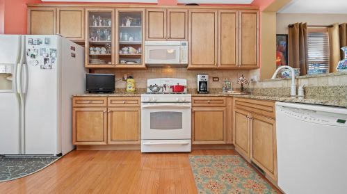 4662 Lamon Ave, Chicago IL 45740-2033 exterior