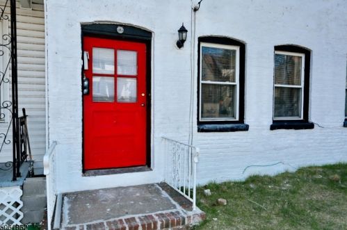 26 Tilt St, Paterson, NJ 07508-1334
