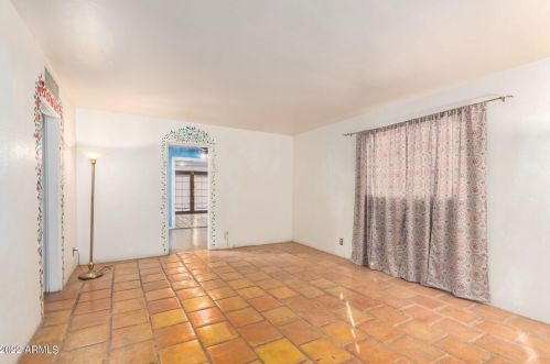 2116 Avalon Dr, Phoenix AZ 85015-5605 exterior