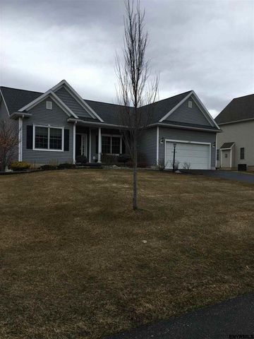 125 Fieldstone Dr, Schenectady, NY 12304-5413