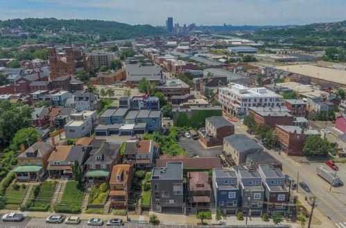 216 39 St, Pittsburgh PA 15201-1810 exterior