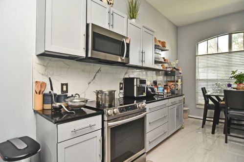 800 Wayne Ave, Altamonte Springs FL 32701-6404 exterior