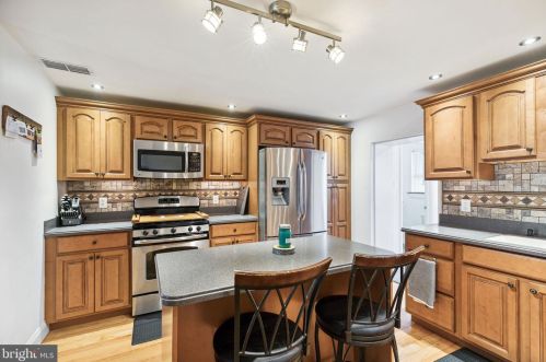 326 Jackson St, Philadelphia PA 19145-3617 exterior