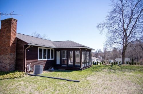 123 Bear Hole Rd, West Springfield MA 01089-1631 exterior