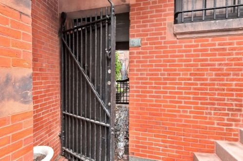 67 Mount Vernon St, Boston MA  exterior