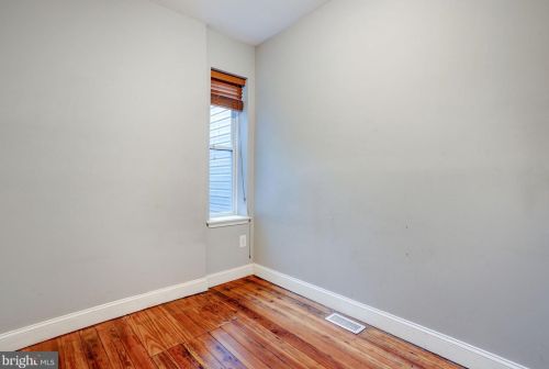 1943 Bouvier St, Philadelphia PA 19145-2910 exterior