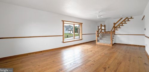 345 Pine Grove Rd, Hanover PA  17331-7702 exterior