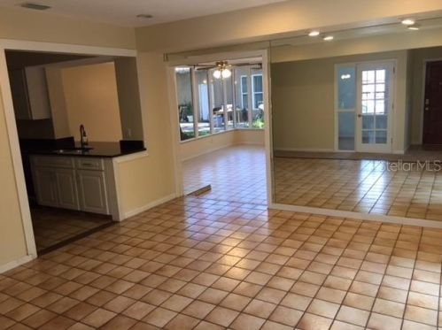 3606 De Leon St, Tampa FL  33609-3908 exterior