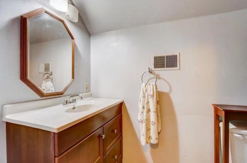 3030 15 Pl, Milwaukee WI 53215-3721 exterior