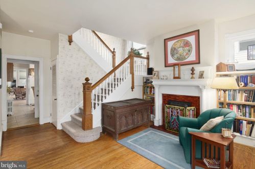 44 Linden Ave, Tavistock NJ 08033-2542 exterior