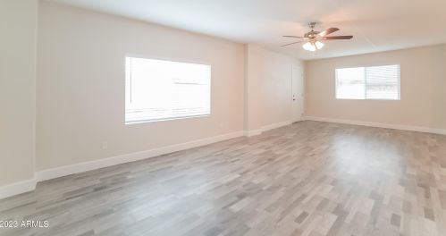 1313 Dunlap Ave, Phoenix AZ  85020-3025 exterior