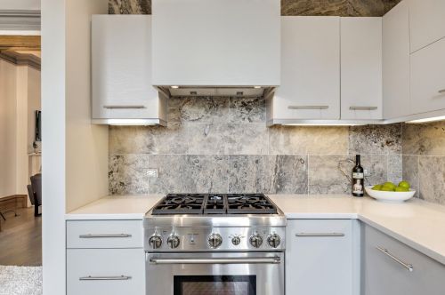 903 Loomis St, Chicago IL 60827-6103 exterior