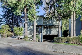 6214 52nd Ave, Seattle WA  98115-7714 exterior