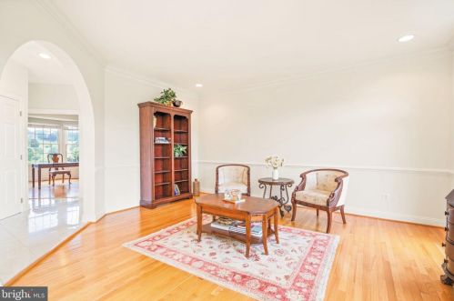 17675 Tobermory Pl, Leesburg VA 20175-7053 exterior