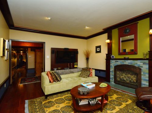 1408 Jarvis Ave, Chicago IL 60626-2002 exterior