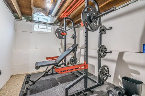 27 Inkster Ave, Kalamazoo MI  49001-6109 exterior