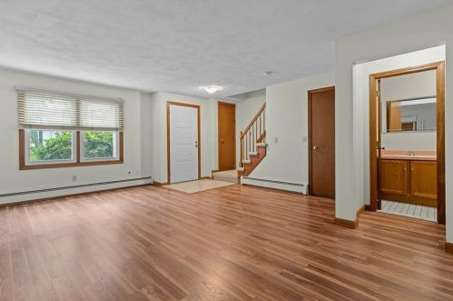 113 Forestwood Dr, Providence RI 02904-3839 exterior