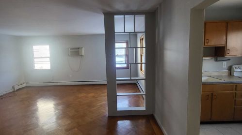 94 Hamilton St, Poughkeepsie NY  12601-4403 exterior