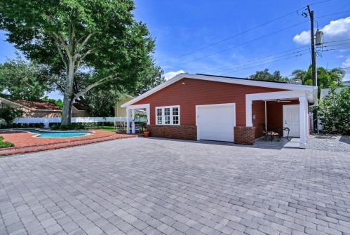 2820 Fountain Blvd, Tampa FL  33609-4012 exterior