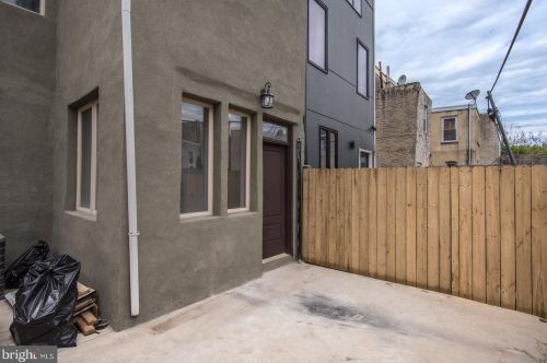 2037 Lawrence St, Philadelphia PA 19120-1828 exterior