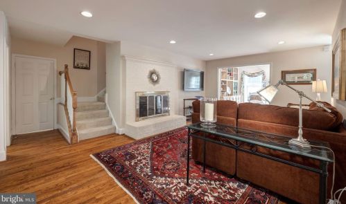 1621 Linway Park Dr, Mc Lean VA 22101-4149 exterior