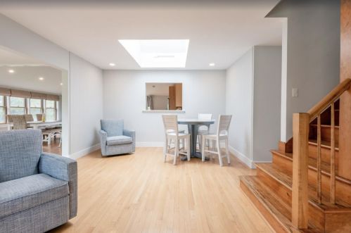 18 Mdw Ln, Nantucket MA 02554-2193 exterior