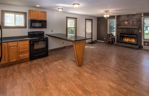 209 Montgomery St, Watertown WI 53094-7648 exterior