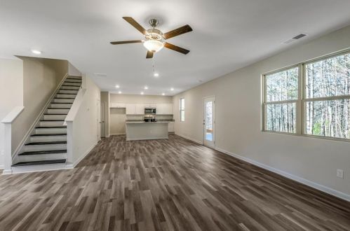 830 Dixon Dr, Gainesville, GA 30501-2914