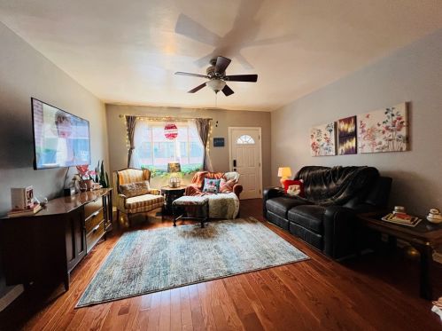 1923 Mary St, Pittsburgh PA  15203-2016 exterior