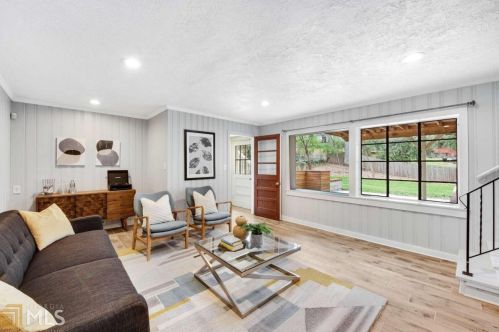 1474 Lavista Rd, Atlanta GA 30324-3848 exterior