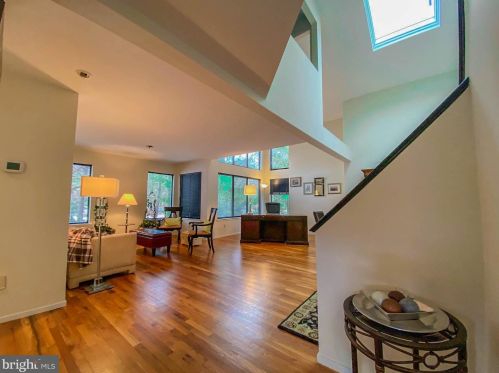 601 Sayre Dr, Princeton NJ 08540-5840 exterior