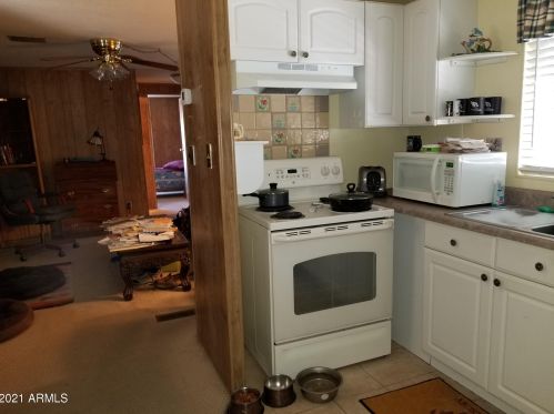 1705 Charleston Ave, Phoenix AZ 85023-1218 exterior