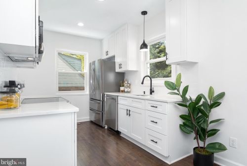 2805 Byron St, Silver Spring MD  20902-2606 exterior