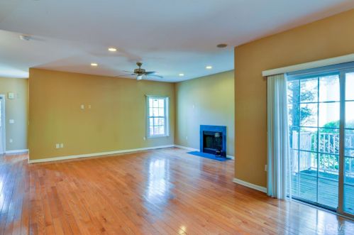 334 Moonlight Dr, Piscataway NJ  08854-2261 exterior