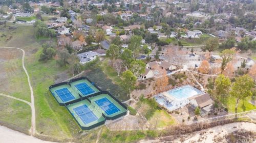 30830 Avenida Del Reposo, Temecula CA 92591-1711 exterior