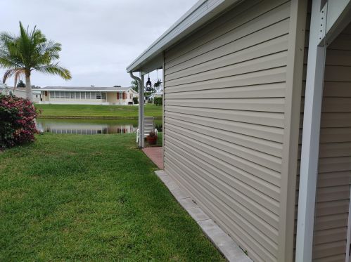 2944 Fiddlewood Cir, Fort Pierce FL 34952-3342 exterior