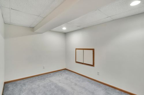 819 Duvall Dr, Bull Valley IL 60098-7019 exterior