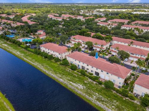 2766 Evergreen Cir, Boynton Beach FL 33426-8657 exterior