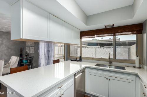 2035 Elm St, Phoenix AZ 85033-1101 exterior