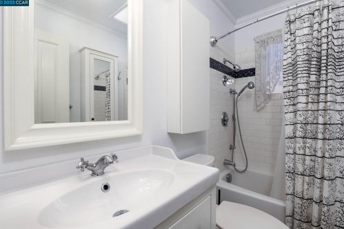 4031 Burbank Dr, Concord CA 94521-1024 exterior