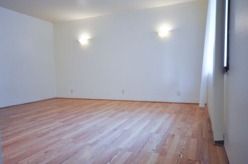 6528 70th St, Milwaukee, WI 53223-5717