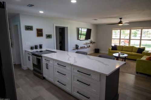 1280 Morningside Dr, Naples FL 34103-3314 exterior