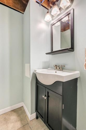 6430 Winona Ave, Saint Louis MO 63109-2125 exterior