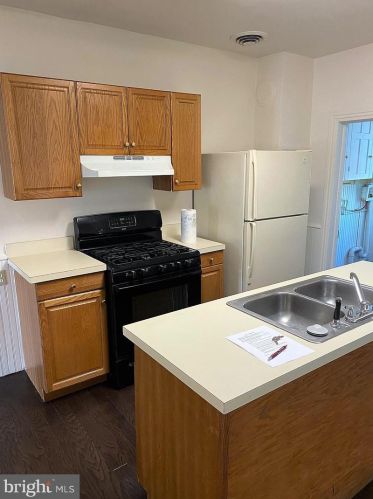 469 High St, Hanover PA 17331-3922 exterior