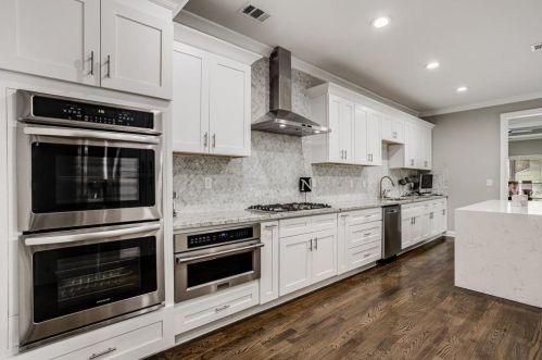 2884 Cravey Dr, Atlanta GA  30345-1420 exterior