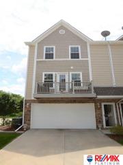 16765 Laurel Plz, Omaha NE  68116-3792 exterior