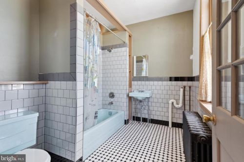 1406 9 St, Philadelphia PA 19148-4529 exterior