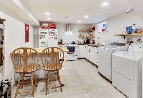 6229 Kildare Ave, Chicago IL 60652-3615 exterior