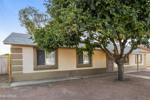 4302 73rd Ave, Phoenix AZ  85033-2547 exterior