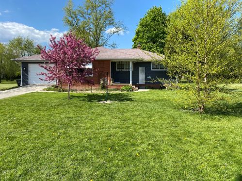 7030 Edgerton Ave, Milwaukee, WI 53220-4422